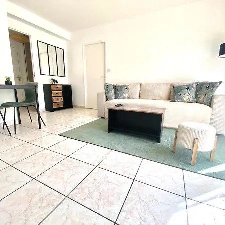 Apartment Toison Avec Piscine Dijon